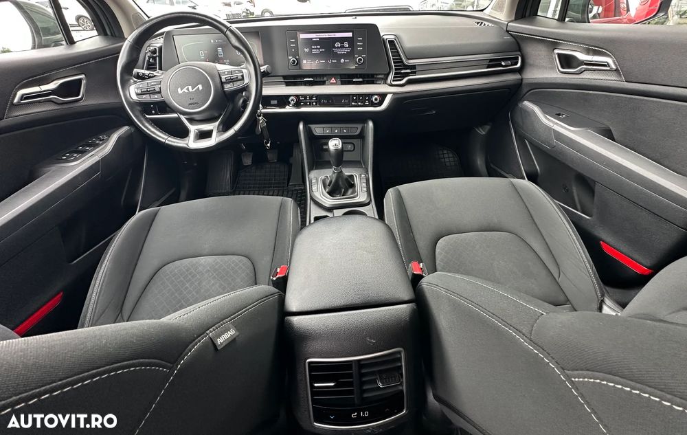 Kia Sportage 1.6 T-GDI MHEV 6MT 4x2 Urban - 8