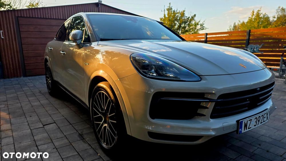 Porsche Cayenne Coupe E-Hybrid - 1