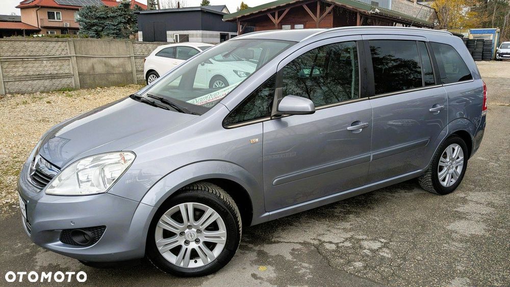 Opel Zafira - 2