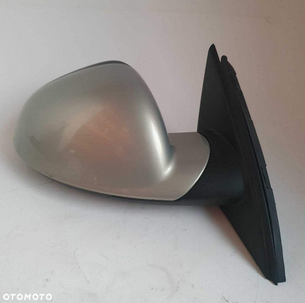 Lusterko prawe Opel insignia A 2009r.