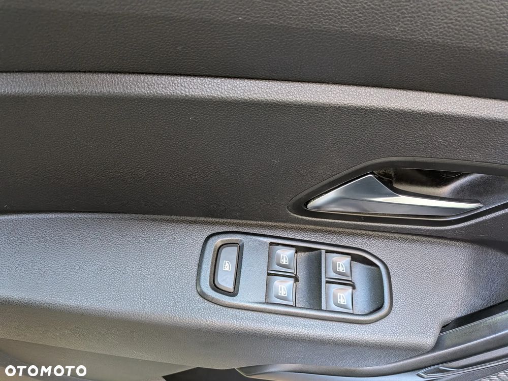 Dacia Duster 1.6 SCe Comfort - 9