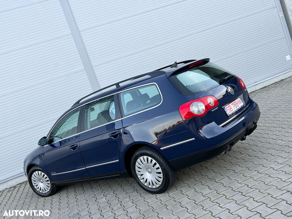 Volkswagen Passat ver-variant-2-0-blue-tdi-scr-highline - 2