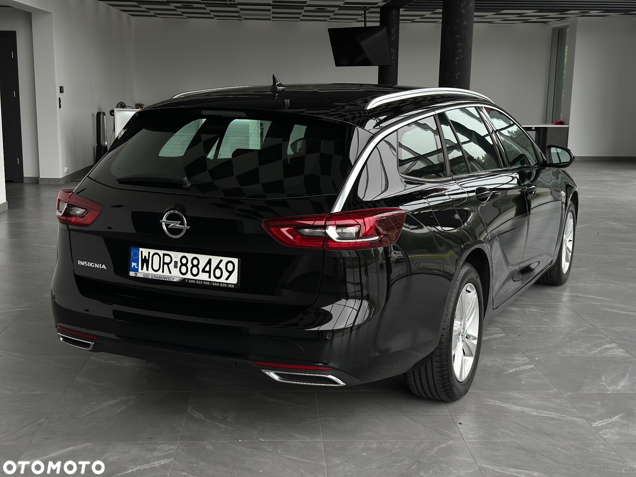 Opel Insignia - 12
