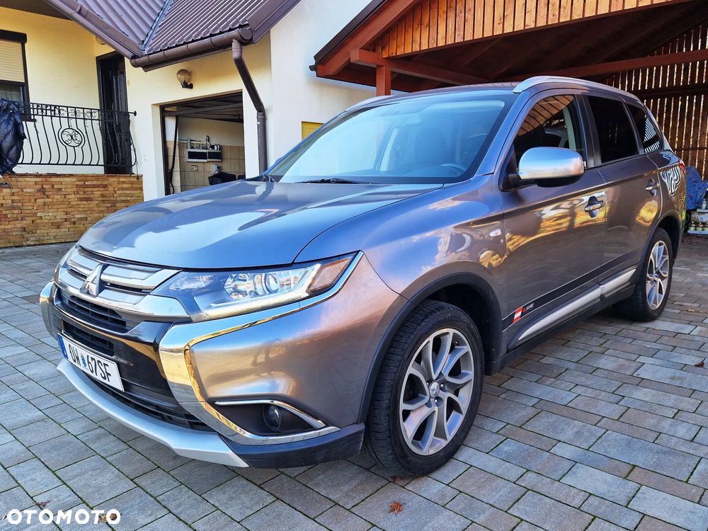 Mitsubishi Outlander - 12