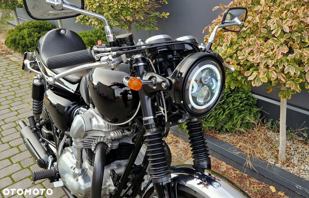 Kawasaki Inny - 32