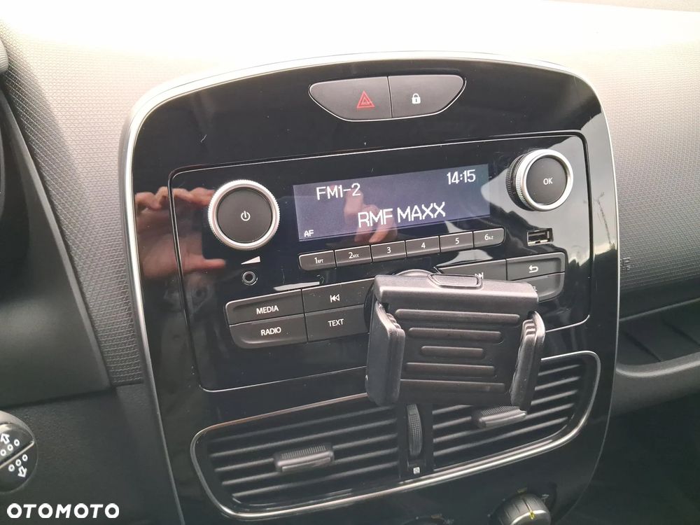 Renault Clio 1.2 16V Life - 18