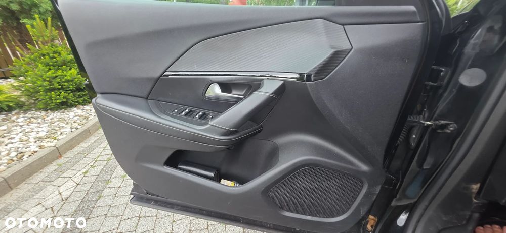 Peugeot 2008 - 9