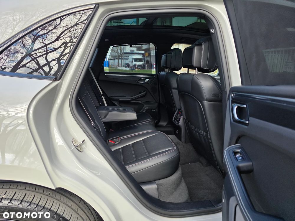 Porsche Macan GTS PDK - 32