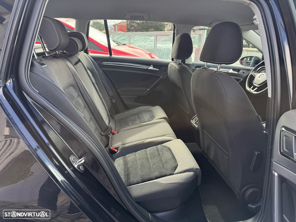 VW Golf Variant 1.6 TDi Highline - 34