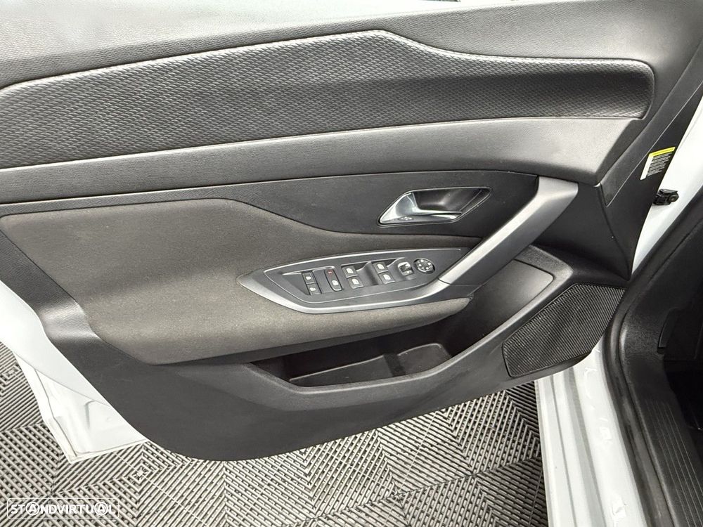 Peugeot 308 SW 1.2 PureTech Active Pack - 17