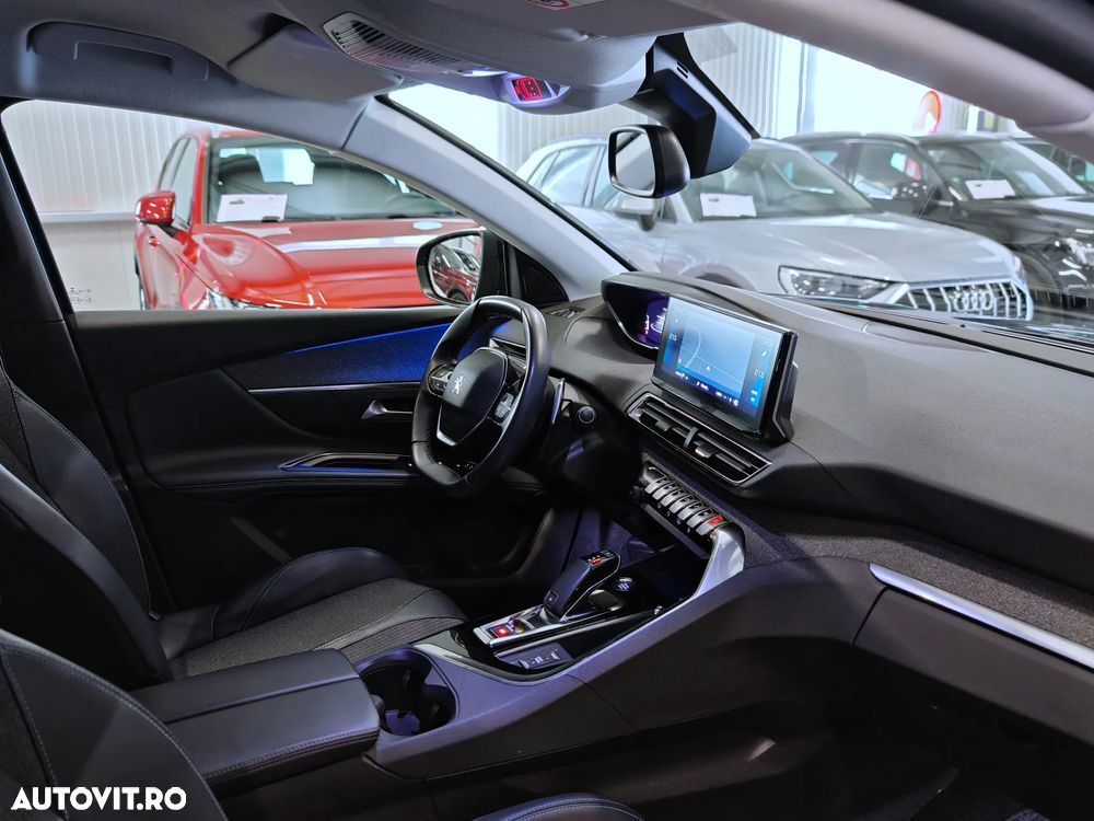 Peugeot 3008 1.2 PureTech Turbo S&S EAT8 Allure - 9