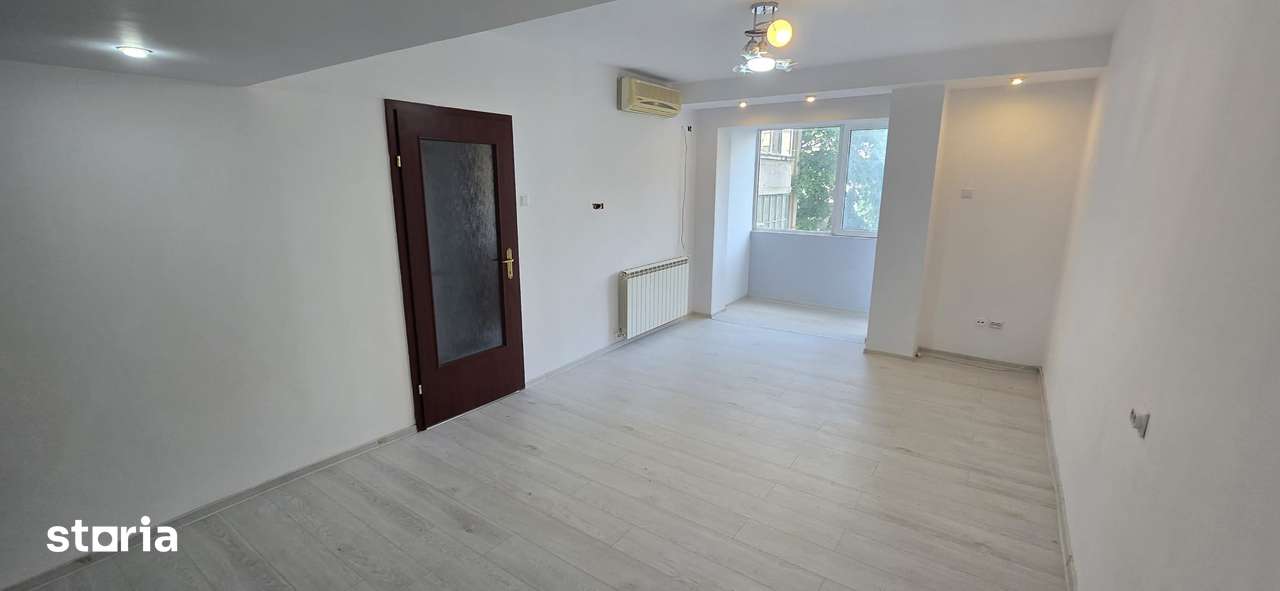 De inchiriat apartament cochet Piata Universitatii — fotografia 1