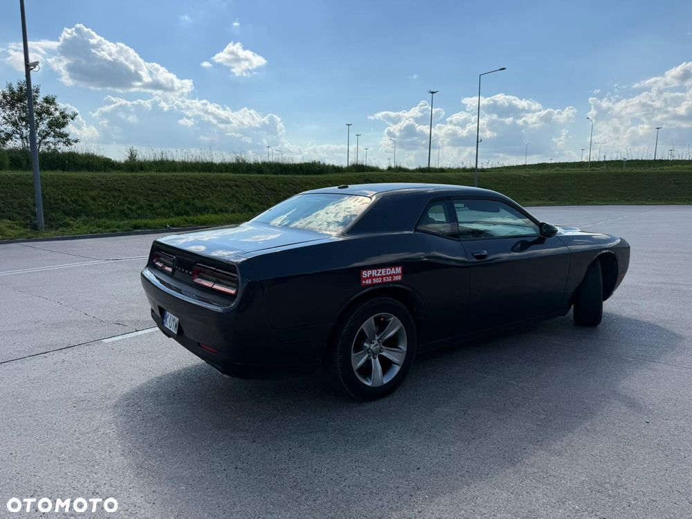 Dodge Challenger - 3