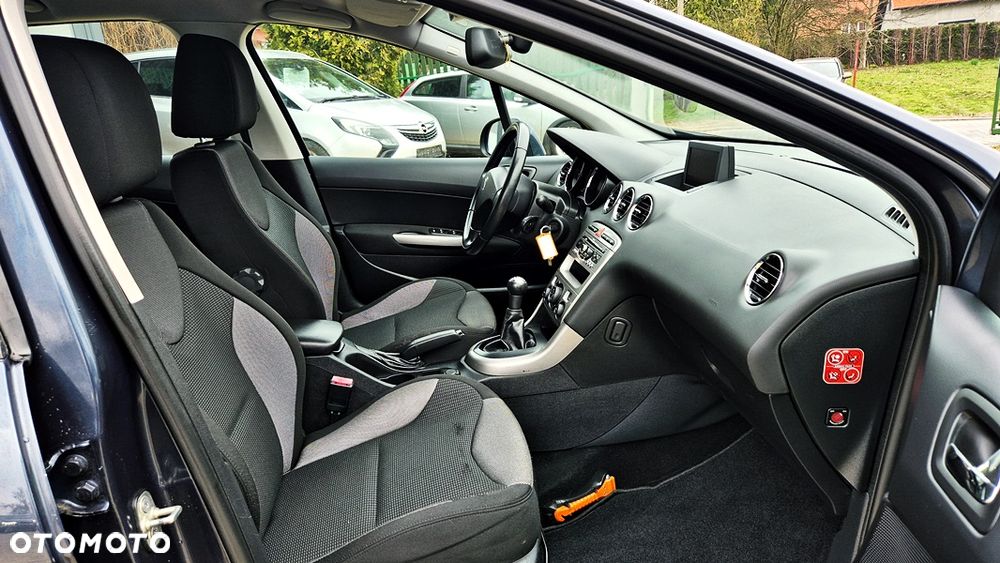 Peugeot 308 1.6 Premium Plus - 39