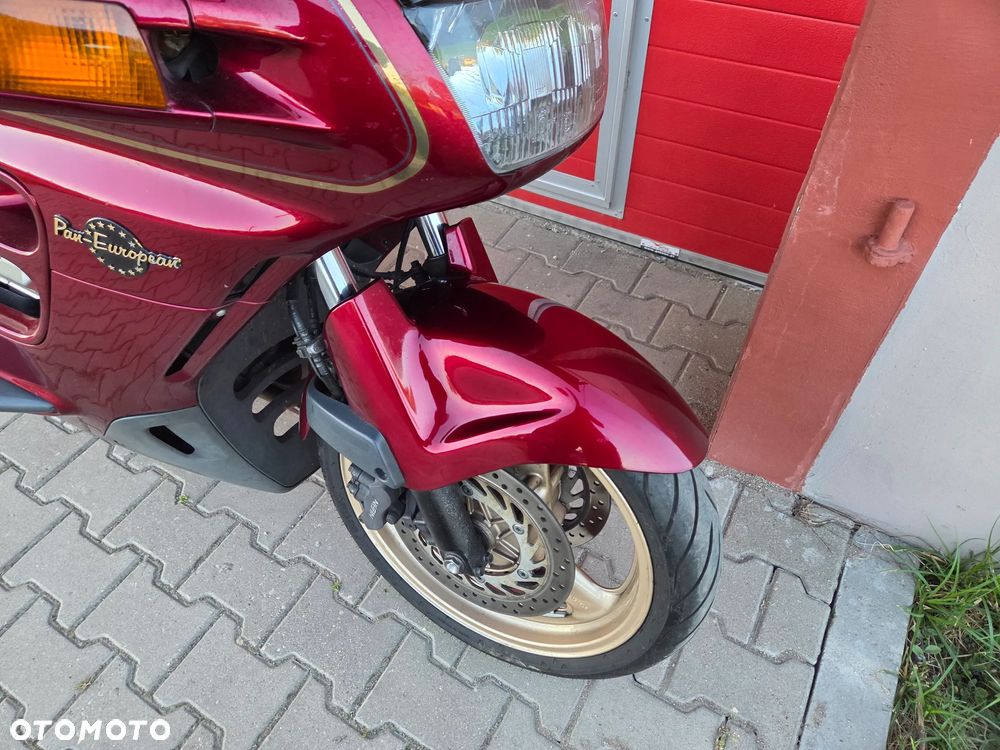 Honda ST - 9