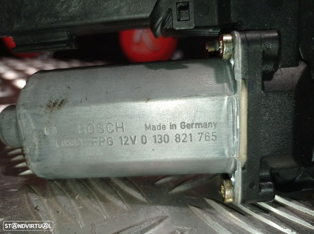 Motor Do Elevador Porta F.E Volkswagen Golf Iv (1J1) - 4
