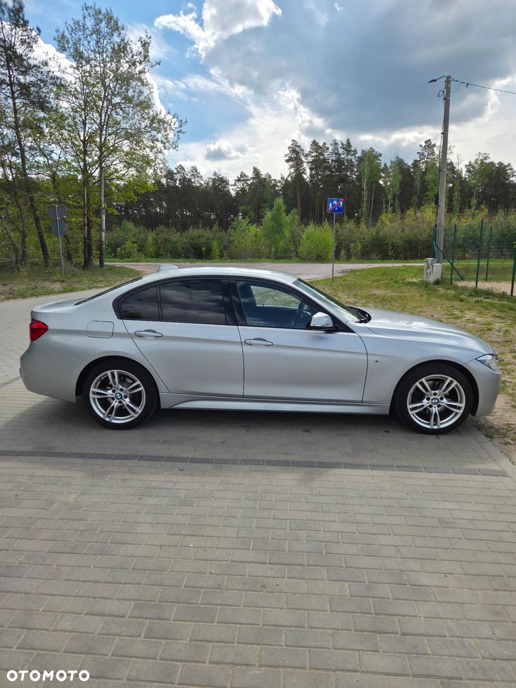 BMW Seria 3 320d xDrive M Sport Shadow - 4