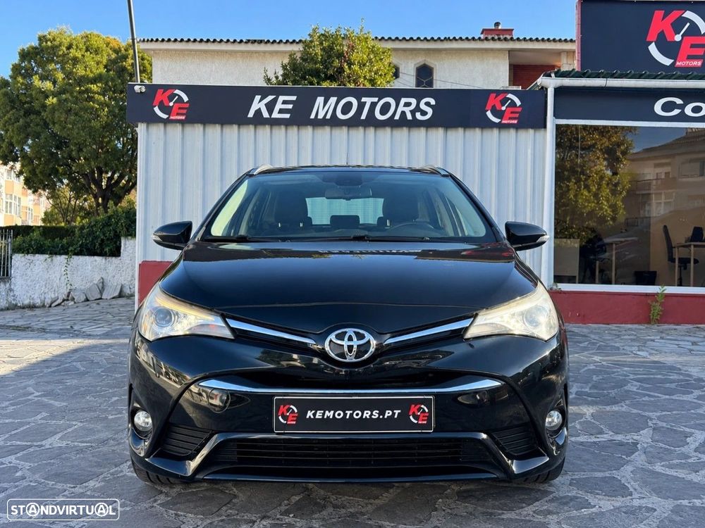 Toyota Avensis Touring Sports 1.6 D-4D Exclusive - 4