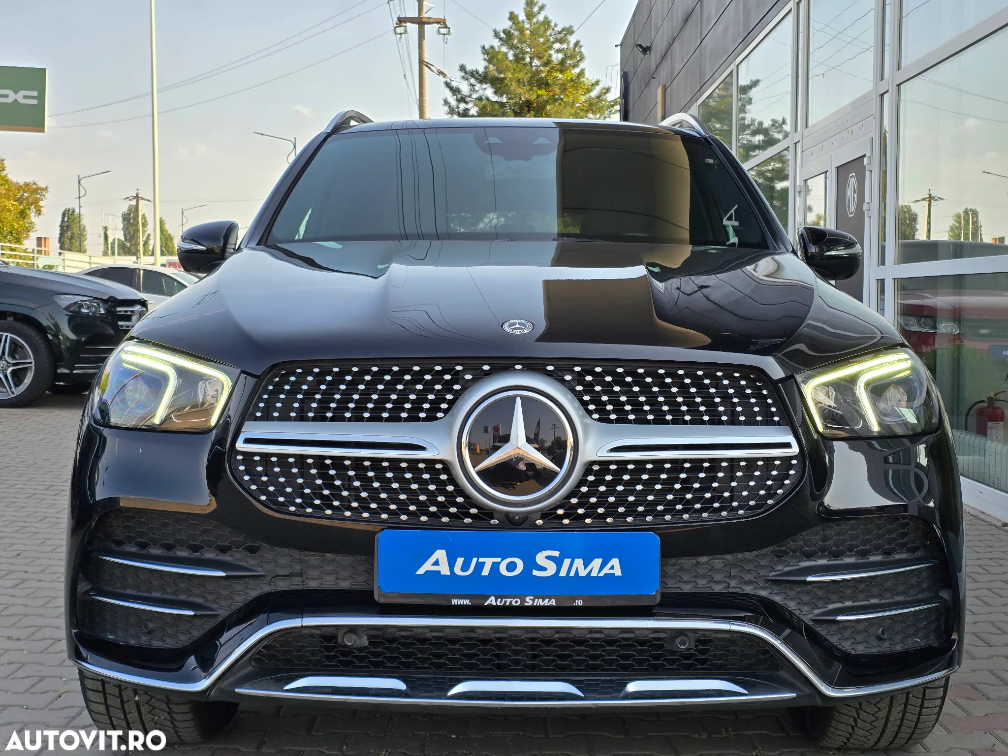 Mercedes-Benz GLE 300 d 4Matic 9G-TRONIC AMG Line - 3