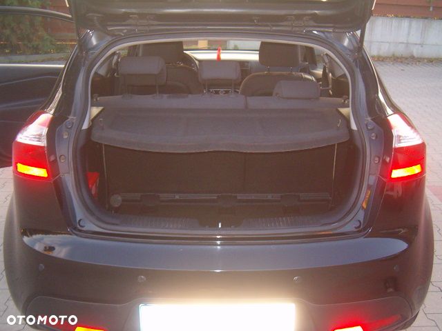 Kia Rio - 30