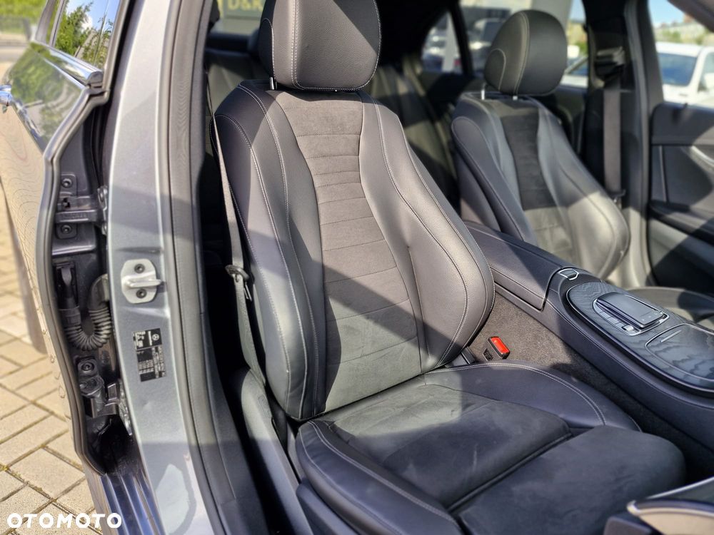 Mercedes-Benz Klasa E 220 d 4-Matic AMG - 20