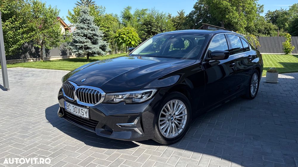 BMW Seria 3 320i Aut. Luxury Line - 22
