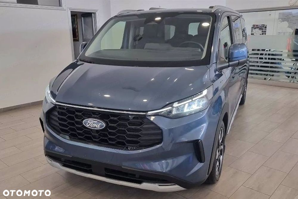 Ford Tourneo Custom - 3
