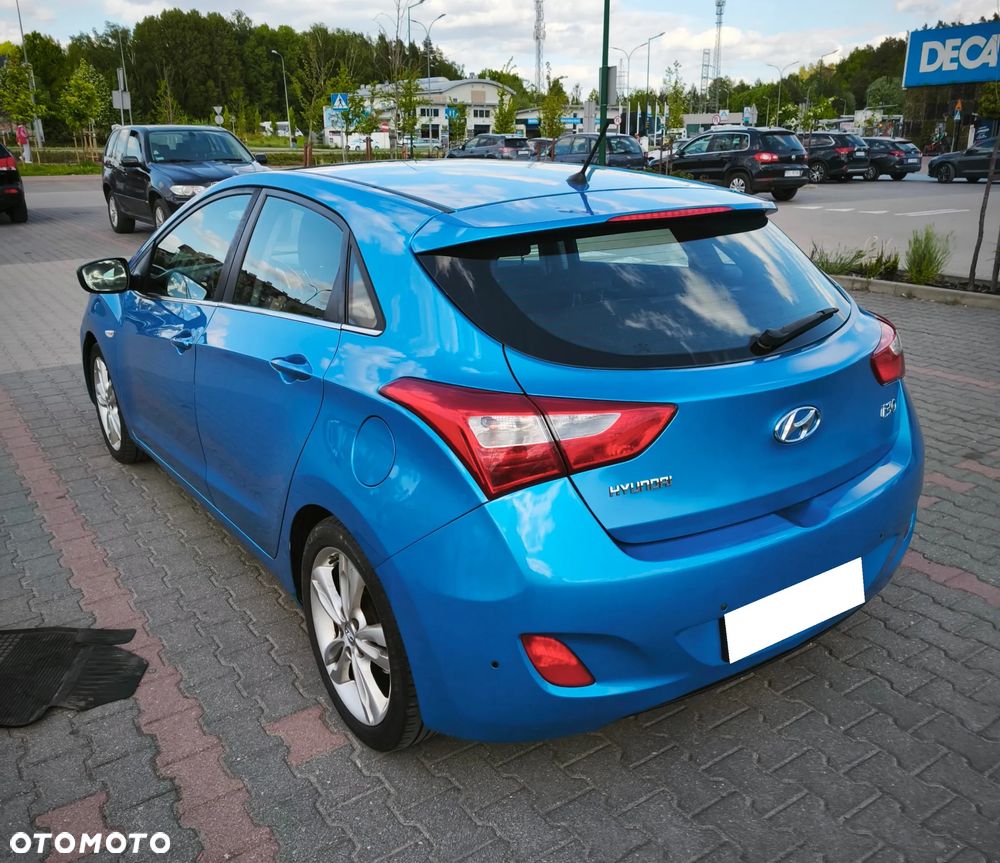 Hyundai i30 blue 1.4 YES Silver - 4