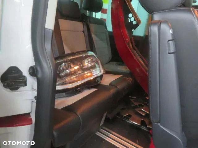 Volkswagen Multivan 2.0 TSI L1 Generation SIX 4Motion DSG - 5