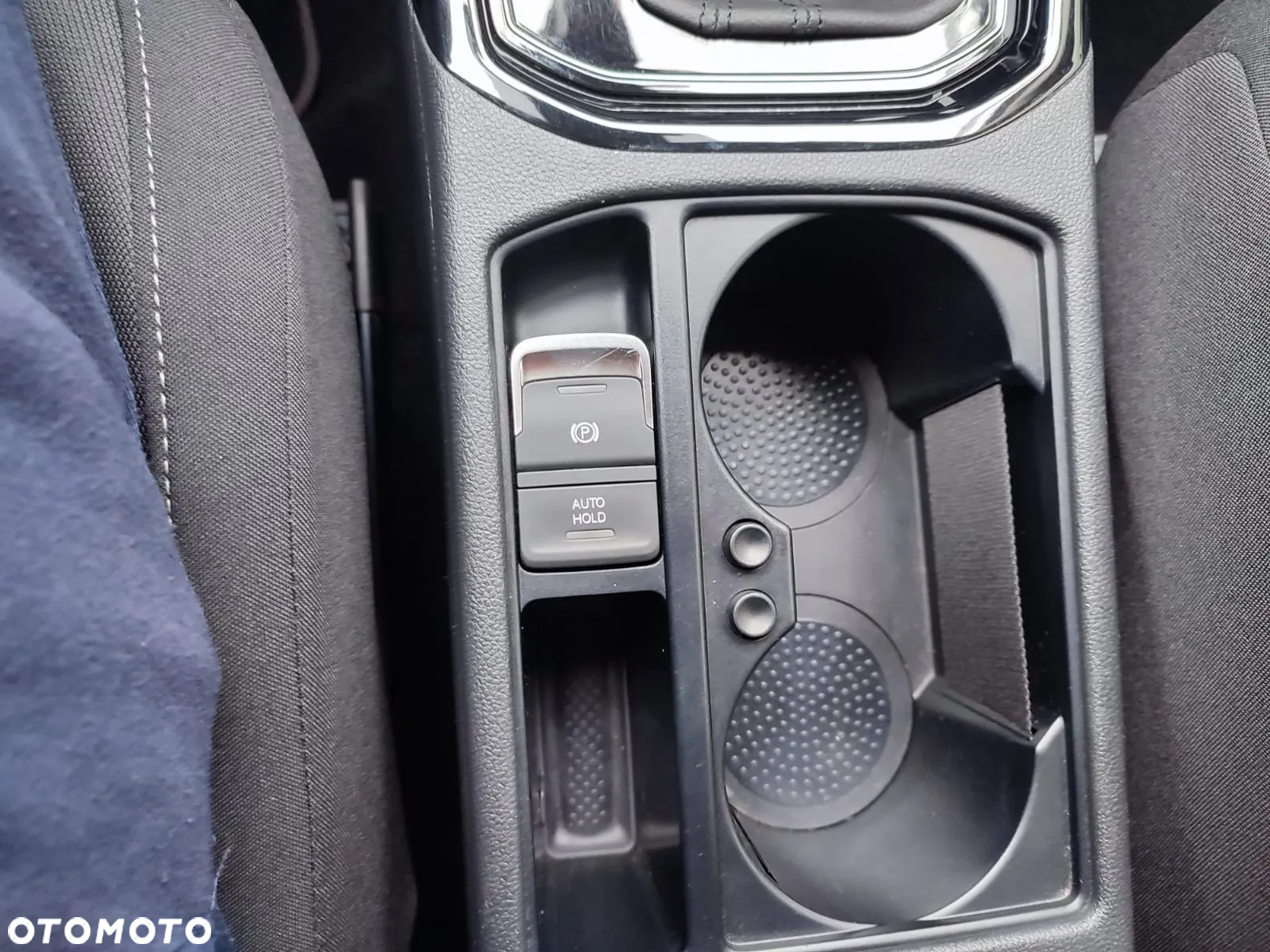Volkswagen Touran 1.6 TDI SCR (BlueMotion Technology) DSG Comfortline - 30