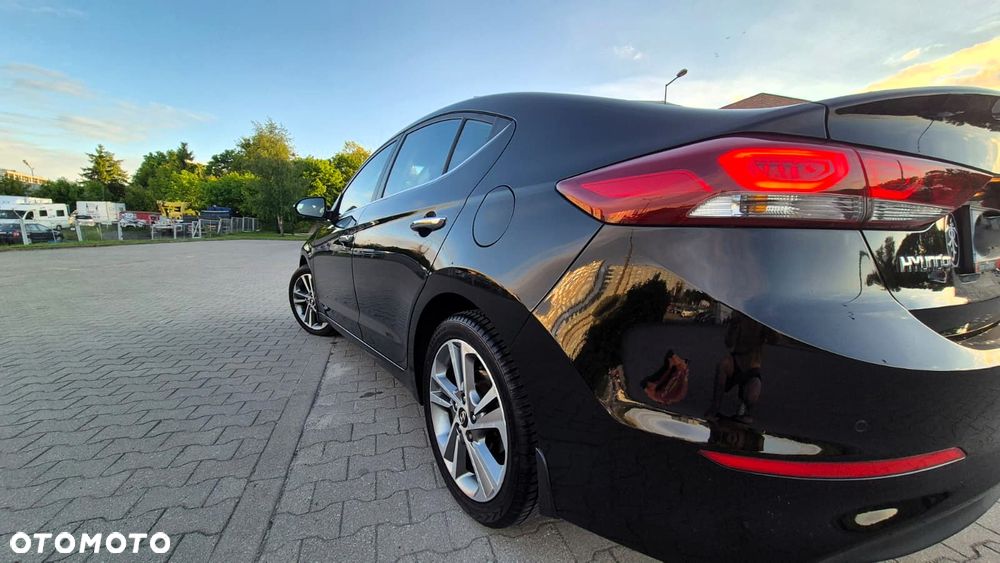 Hyundai Elantra 1.6 CRDi Style - 8