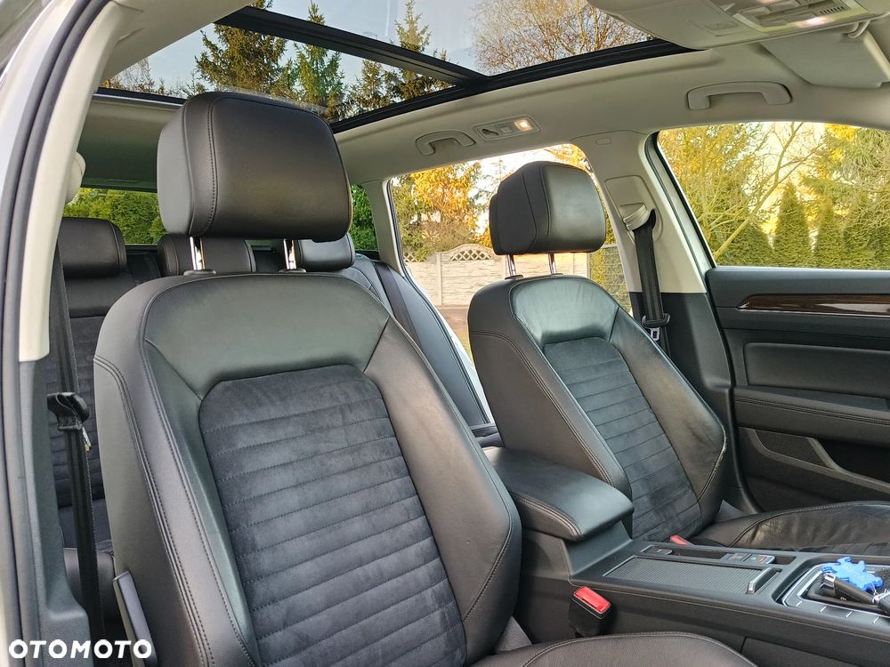 Volkswagen Passat 2.0 TDI SCR (BlueMotion Tech) 4Mot DSG Highline - 34