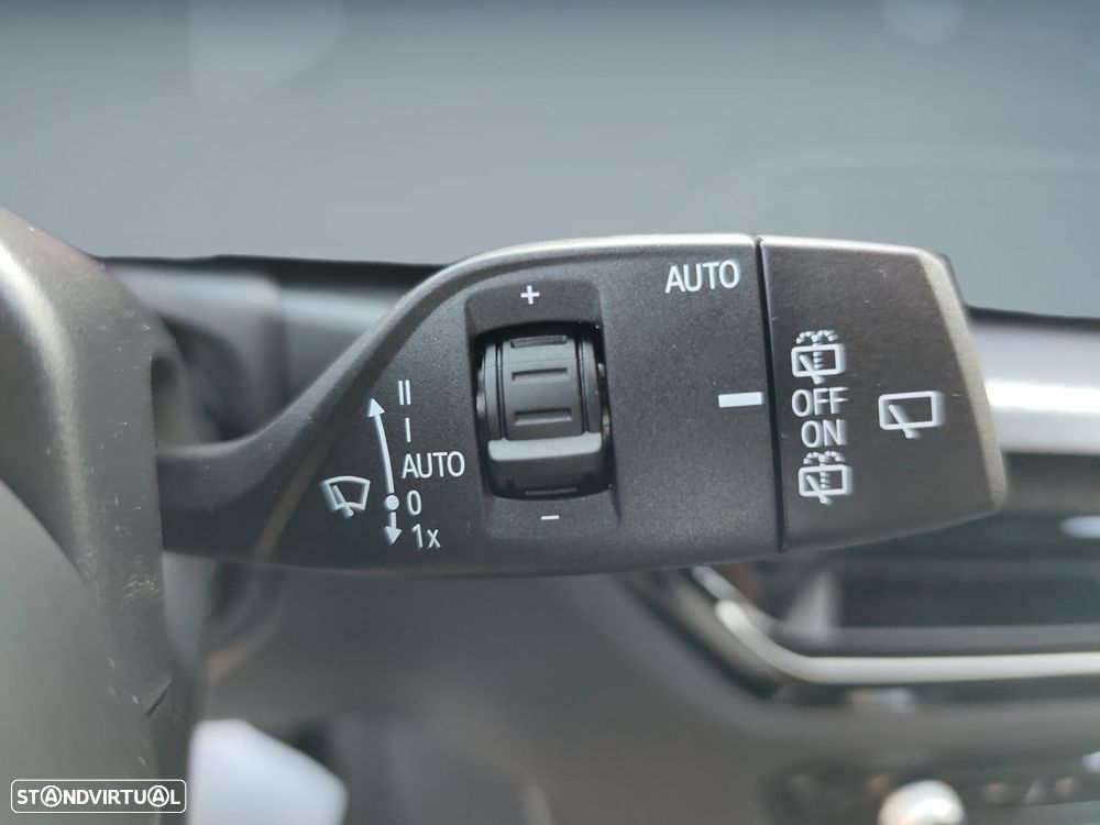 BMW 320 d Pack Desportivo M Auto - 18