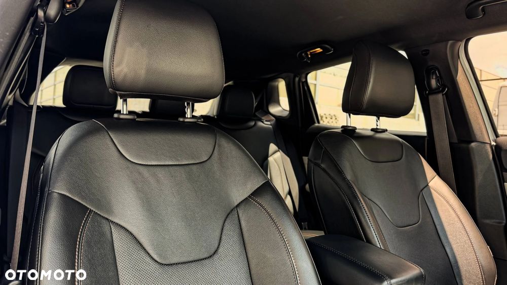 Jeep Compass - 16