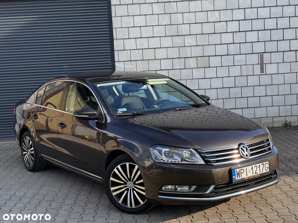 Volkswagen Passat 2.0 TDI Comfortline DSG - 9