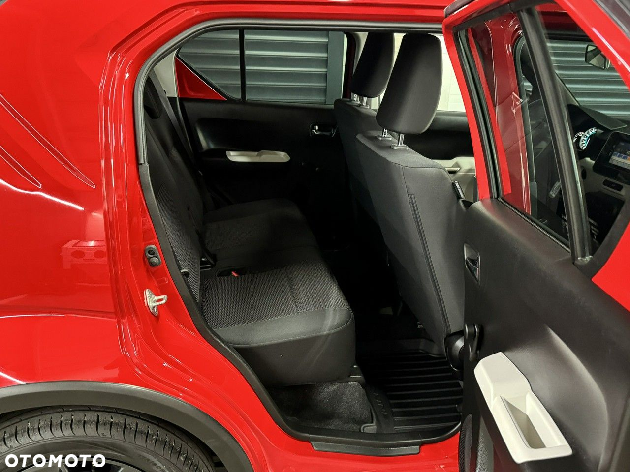 Suzuki Ignis - 13