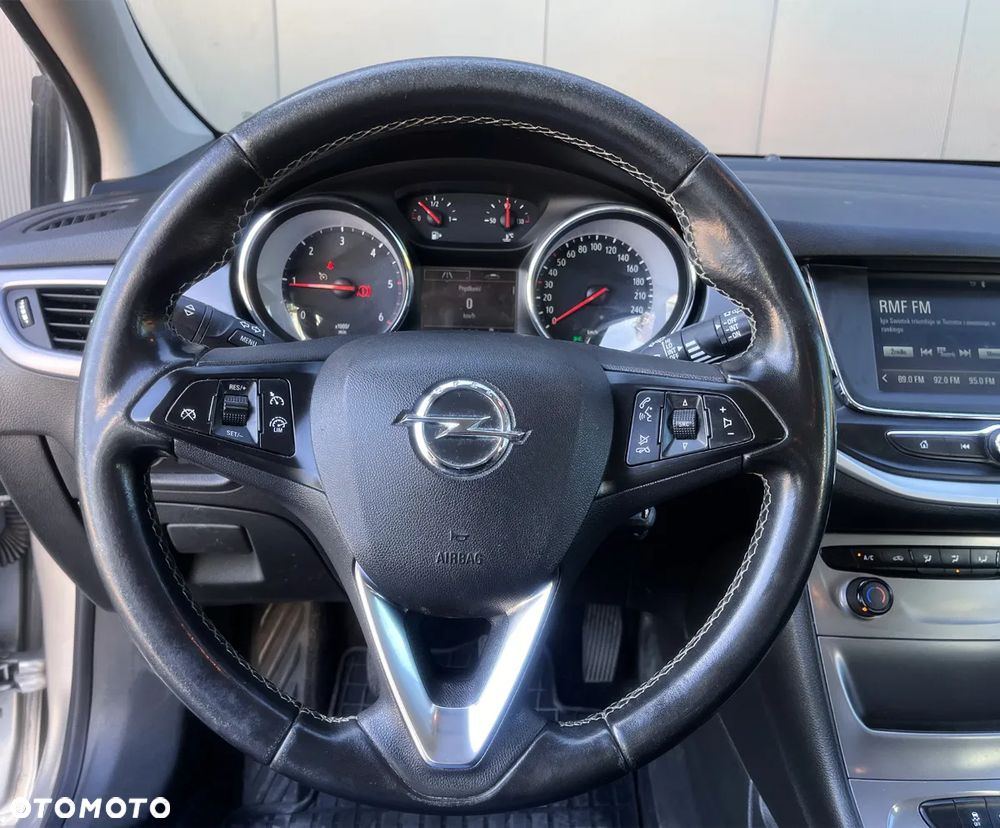 Opel Astra 1.6 CDTI Enjoy - 3