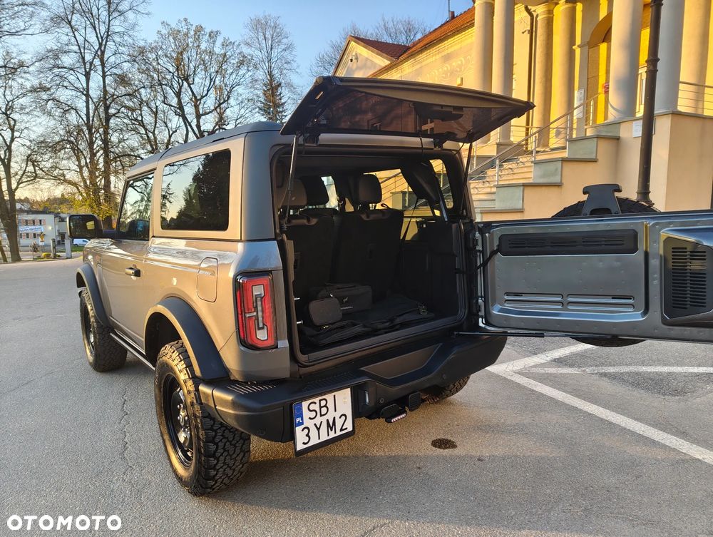 Ford Bronco - 16