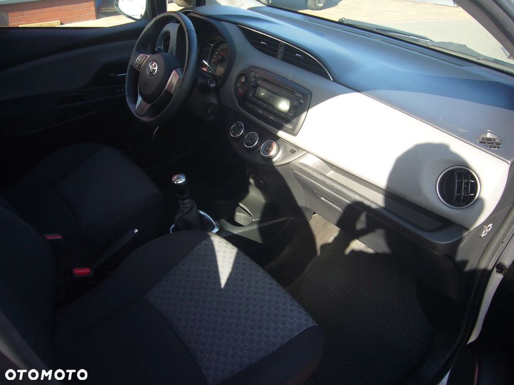 Toyota Yaris 1.33 Active - 18