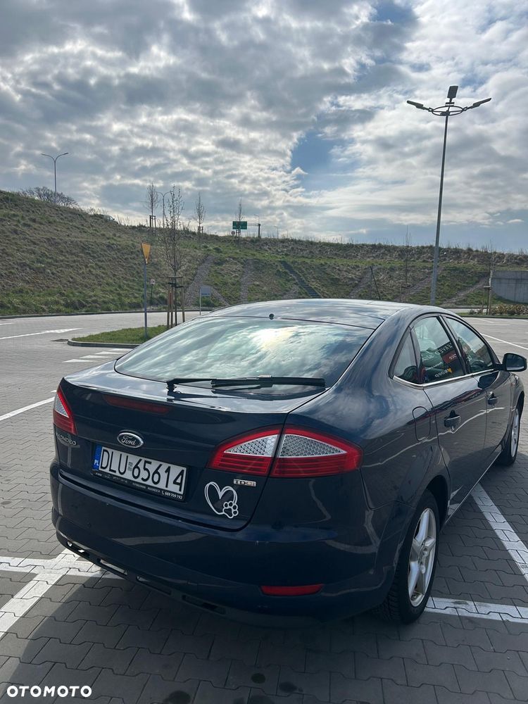 Ford Mondeo 2.0 TDCi ECOnetic Ambiente - 3