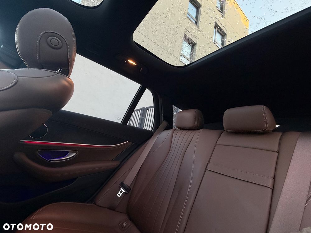 Mercedes-Benz Klasa E 300 de 4Matic 9G-TRONIC Exclusive - 12