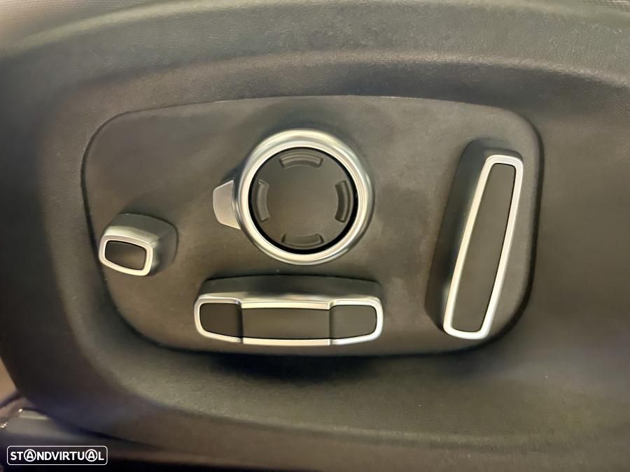 Jaguar E-Pace 1.5 P300e R-Dynamic HSE AWD Aut. - 13