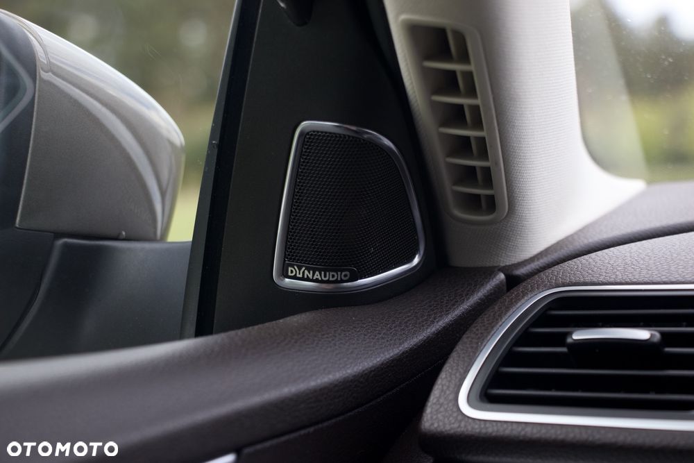 Volkswagen Passat Variant 2.0 TDI DSG BlueMotion Technology Exclusive - 24