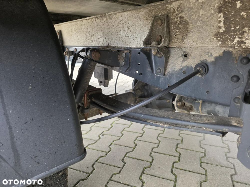 Iveco 35S18 Międzynarodówka Podnoszony Dach  Silnik 3L 180K 10EP - 10
