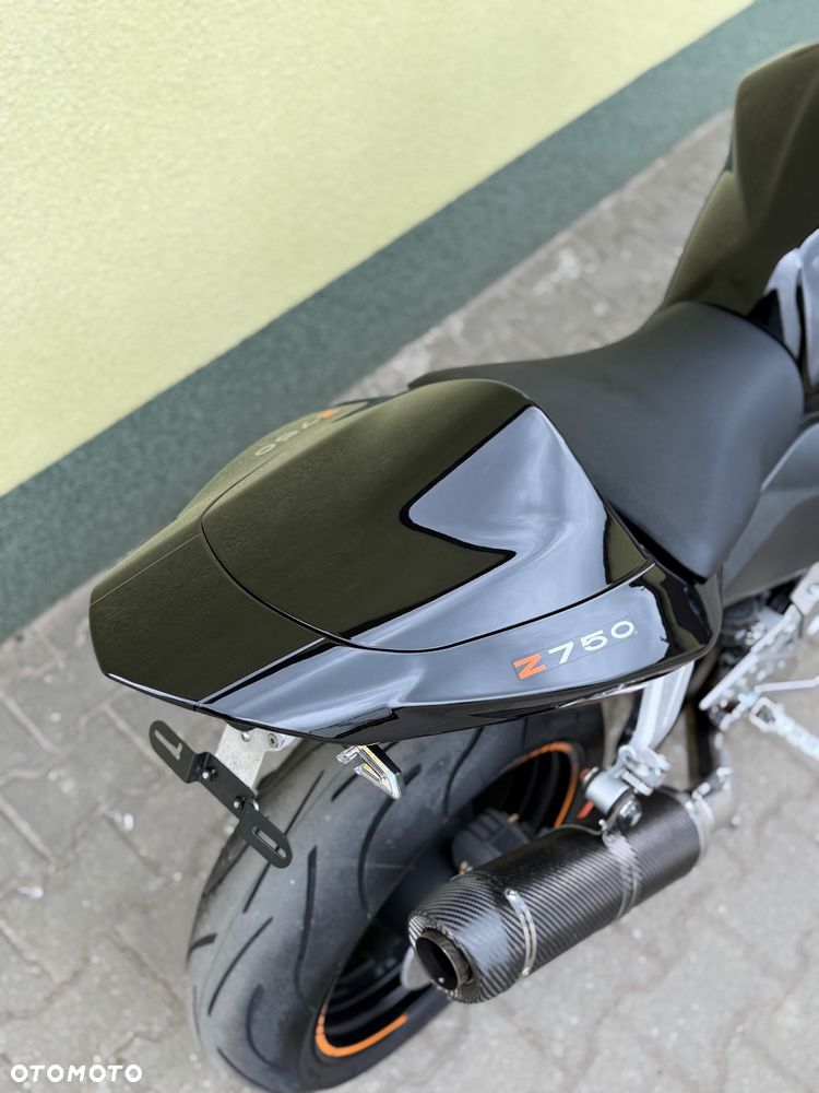 Kawasaki Z - 12