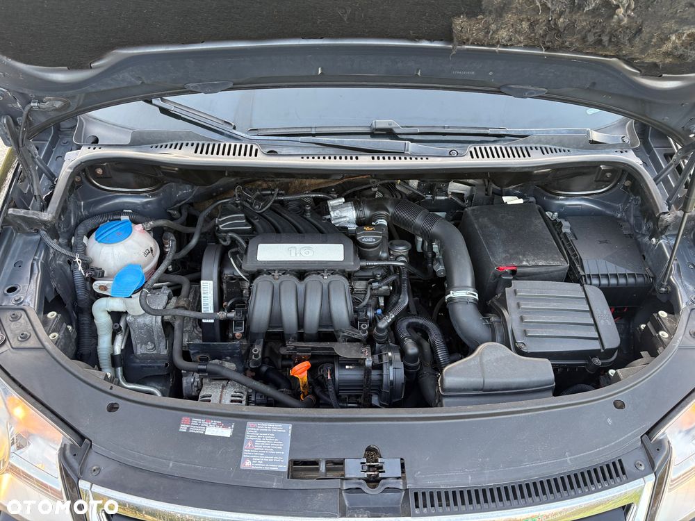 Volkswagen Touran - 39