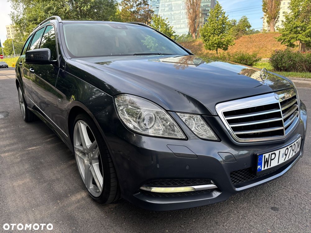 Mercedes-Benz Klasa E 220 CDI DPF BlueEFFICIENCY Automatik Avantgarde - 2