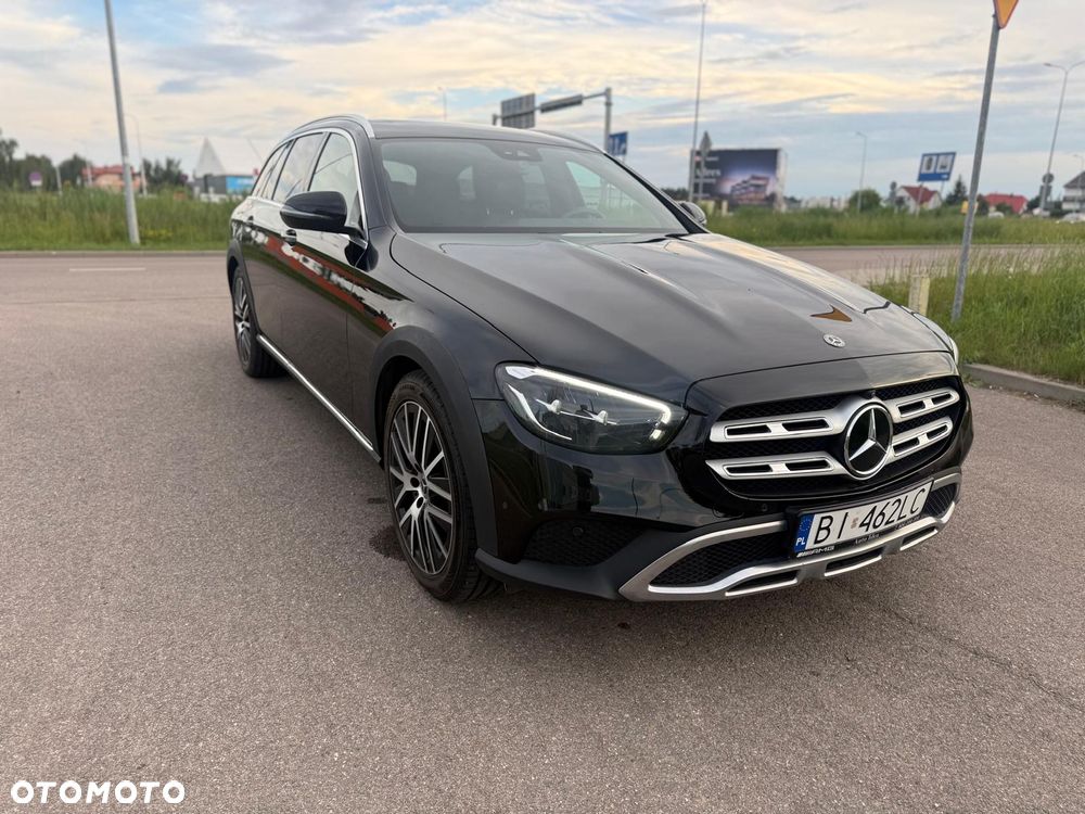Mercedes-Benz Klasa E 200 4-Matic All-Terrain Exclusive - 17