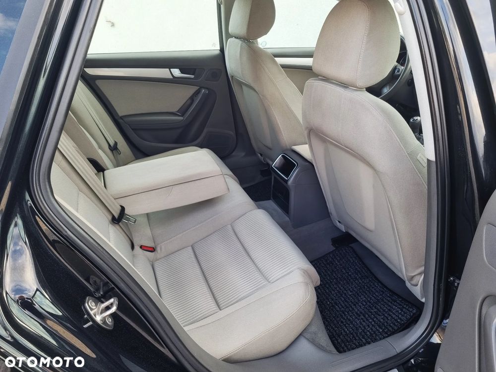 Audi A4 Avant 2.0 TDI - 12