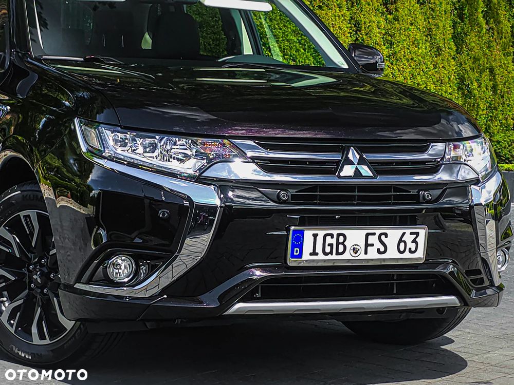 Mitsubishi Outlander Instyle NAVI + - 6